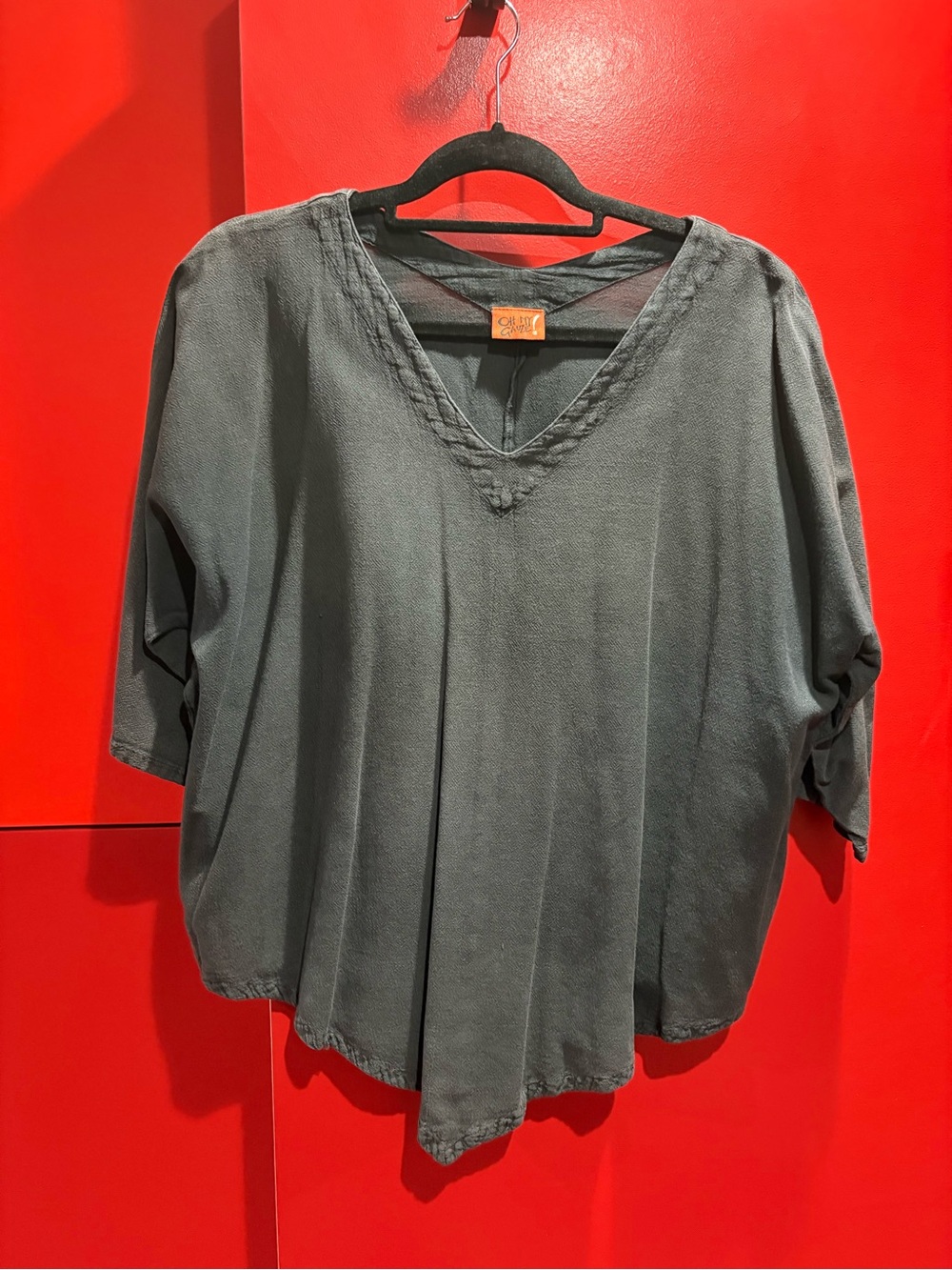 Oh My Gauze! V-Neck Relaxed Top in Slate